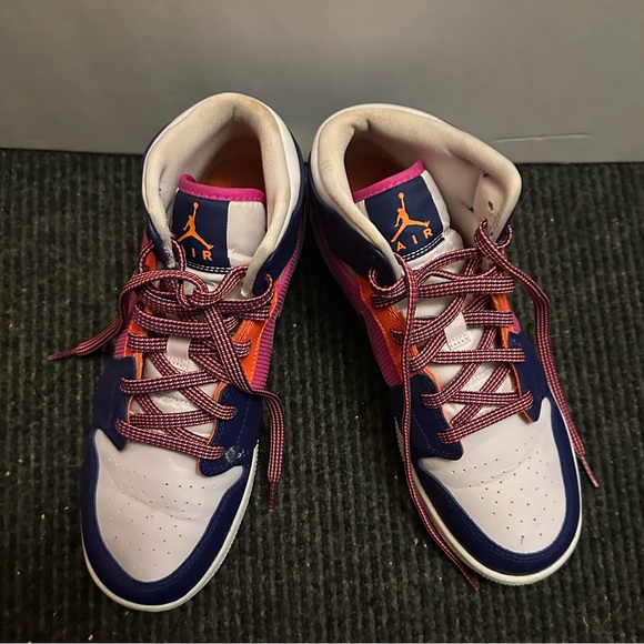 Pink and Blue Air Jordan 1 Mid GS - Picture 8 of 8